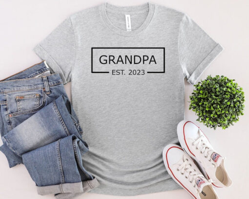 Custom Grandpa Est. 2023 Shirt, Grandpa Est. 2023 T-Shirt, Promoted to Grandpa, Grandpa 2023 Tee