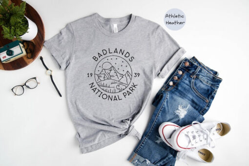 Badlands Hiking T-Shirt, Badlands National Park Shirt, Badlands Park Shirt, Badlands Souvenir Shirt, Badlands Family Trip