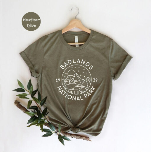 Badlands Hiking T-Shirt, Badlands National Park Shirt, Badlands Park Shirt, Badlands Souvenir Shirt, Badlands Family Trip