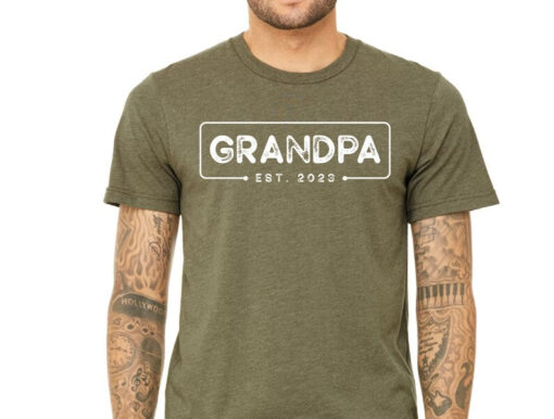 Grandpa Est.2023 Shirts, Grandfather Baby Announcement Shirt, Custom Grandpa T-shirt