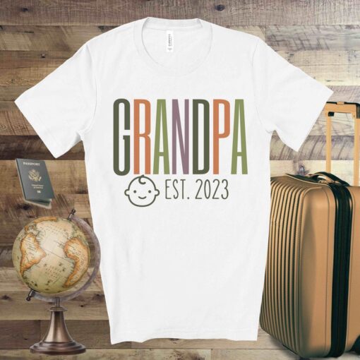 Grandpa Est. 2023 T-shirt, New Grandpa in 2023 Shirt, 2023 New Grandparent Tee Shirt, Fathers Day Gift