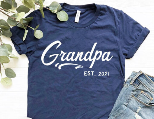 Grandpa Est 2021 Shirt, Personalized Grandpa Shirt, Fathers Day Gift, New Grandpa Gift