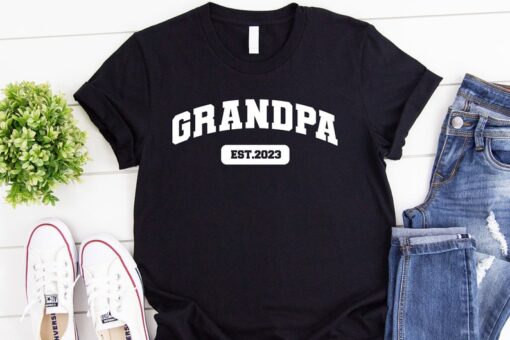 Grandpa Est 2023 Shirt, Personalized Grandpa Shirt, Gift for Grandpa, Baby Announcement Shirt, Grandpa Shirt