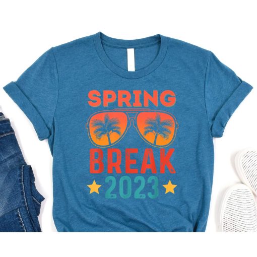 Vintage Spring Break 2023 School Family Beach Vacations T-Shirt