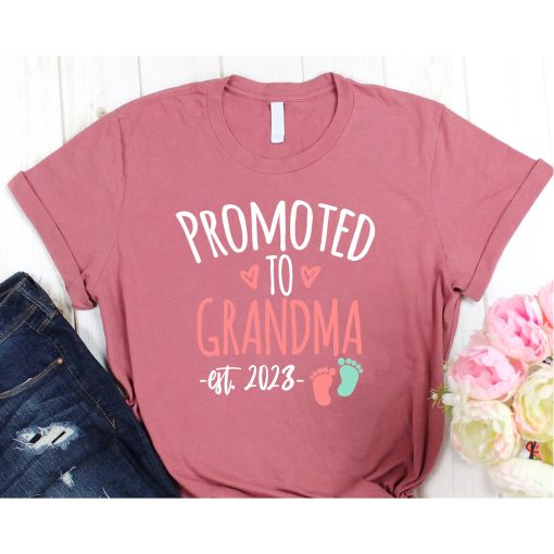 Promoted to Grandma 2023 again, Cute Baby Announcement, Baby Announcement, Grandma To Be, New Grandma Shirt