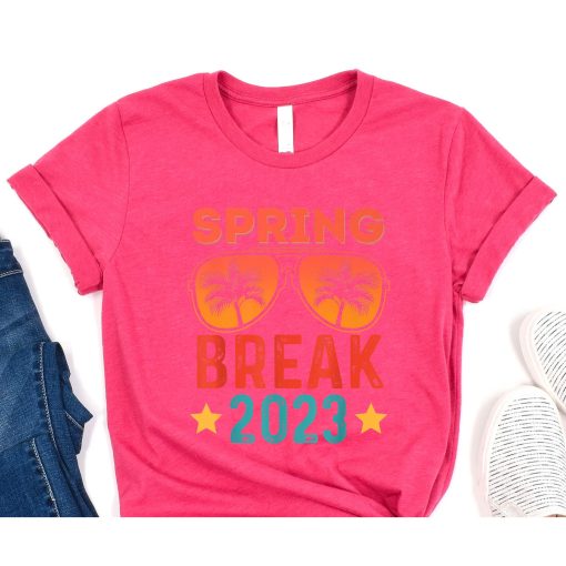 Vintage Spring Break 2023 School Family Beach Vacations T-Shirt