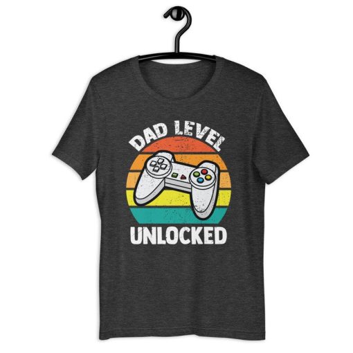 New Dad Shirt | Dad Level Unlocked | Funny Gamer Dad Pregnancy Reveal Father's Day Gift