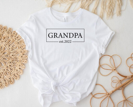 Personalized Grandpa Tshirt, Grandpa Est 2023 Shirt, New Grandpa Tee Shirt, Custom Grandpa Shirt