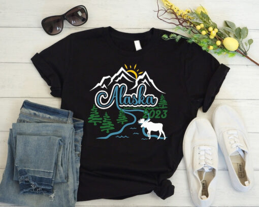 Summer Vacation 2023 T-shirt, Customized Vacation Alaska 2023 T Shirt, Alaska Moose Travel Shirt, Winter Holiday Shirt