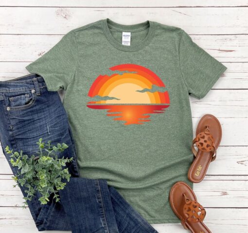 Summer Vacation 2023 T-shirt, Sunset Sunshine Shirt For Beach Lovers For Sunset Design Tee For Women's