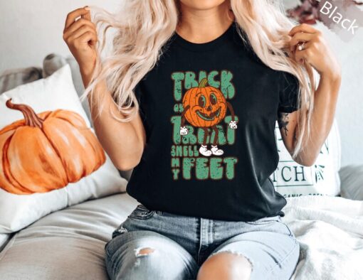 Trick Or Treat Smell My Feet Halloween Shirt For Kids, Funny Halloween Shirt, Halloween Shirt For Kids,Retro Halloween Shirt