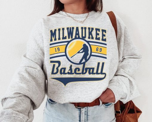 Vintage Milwaukee Brewer Crewneck Sweatshirt