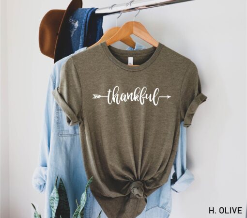 Thankful, Thankful Shirt, Thanksgiving T Shirt, Cute Thankful heart t-shirt, Fall T shirt, Women's Thanksgiving T-Shirt