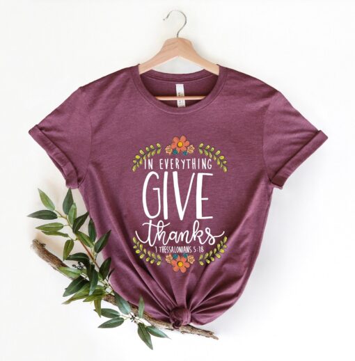 Thanksgiving Shirt, In Everything Things Give Thanks Shirt, Fall Shirt, Thanksgiving T-Shirt, Autumn Shirt Women