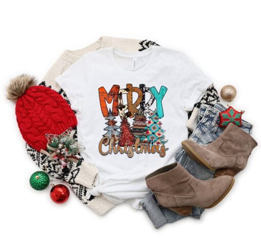 Christmas Women Shirt, Leopard Print Christmas Shirt, Merry Christmas Y'all Shirt, Holiday Shirt, Christmas Gift for Her