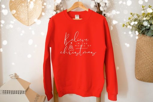 Believe In The Magic Sweatshirt, Christmas Sweat, Christmas Women Sweater, Gift For Christmas