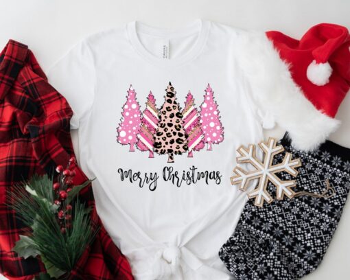 Ladies Merry Christmas Shirt, Women Christmas Shirt, Cute Christmas Shirt, Women Holiday Shirt