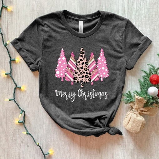 Ladies Merry Christmas Shirt, Women Christmas Shirt, Cute Christmas Shirt, Women Holiday Shirt