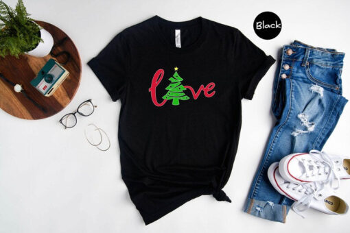 Love Christmas Shirt, Christmas T-Shirt, Christmas Gift, Christmas Love Tee, Christmas Crew Shirt