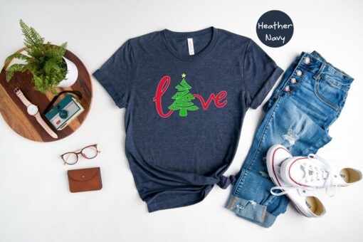 Love Christmas Shirt, Christmas T-Shirt, Christmas Gift, Christmas Love Tee, Christmas Crew Shirt