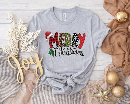 Merry Christmas Shirt, Christmas Crewneck T-Shirt, Women Christmas Shirts, Christmas T-Shirt