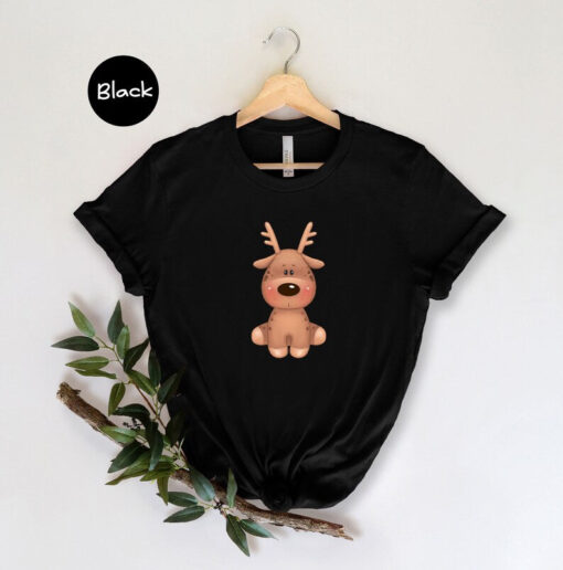 Cute Reindeer Shirt, Christmas Shirt, Xmas Reindeer T-Shirt, Cute Animal Shirt, Christmas Gift