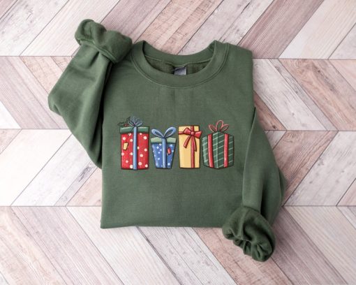 Christmas Sweatshirt, Christmas Crewneck, Christmas Gift Sweatshirt, Holiday Sweaters for Women, Winter Sweatshirt