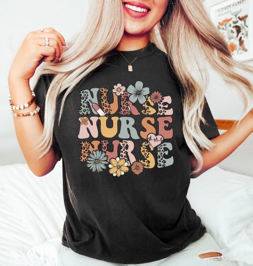 Retro Nurse Shirt, Wild Flowers Nurse T Shirt, RN Nurse Shirt Registered Nurse Shirt, Nurse Student Tee, New Nurse Gift, Nurse Appreciation