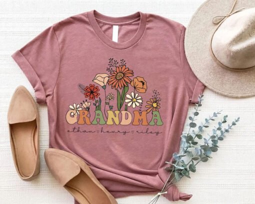 Personalized Floral Grandma With Grandkids Name Shirt, Wildflowers Grandma Shirt, Gift For Grandma, Shirt for Great Grandma