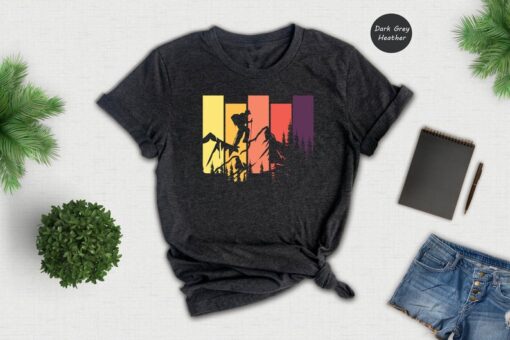 Hiking Shirt, Retro Mountain Shirt, Wanderlust Shirt, Adventure Tshirt, Mountain T-Shirt, Outdoor Shirt, Nature Shirt