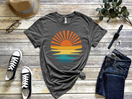 Retro Sunset Rays Wavy Shirt, Vintage Shirt, Retro Sunshine Shirt, Sun Rays Tee, Beachy Vibes Tee, Retro Summer Time , Sunset Tshirt