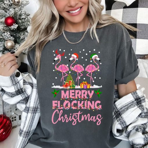 Funny Pink Flamingo Christmas Palm Tree Tropical Xmas Funny T-Shirt