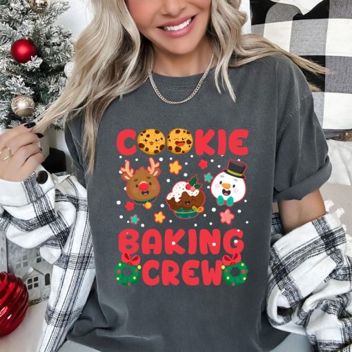 Funny Christmas Cookie Baking Crew Christmas Santa Family Funny Gingerbread Team T-Shirt