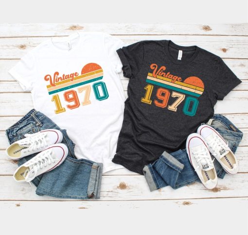 Vintage 1970 53th Birthday Gifts T-Shirt For Men Women