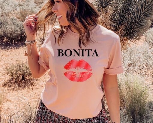 Bonita Red Lips for Empowered Latina Women, It's The Lips For Me, Bonita Shirt, Women's Bonita T-Shirt, Spanish Shirt