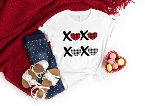 XOXO Shirt,Buffalo Plaid Valentines Day Shirts For Woman,Heart Shirt,Cute Valentine Shirt,Cute Valentine Tee,Valentines Day Gift