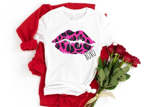 Leopard Lip Shirt, Valentines Day Shirt, Cheetah Lip,Valentines Day Gift fot her ,Lips Kiss Tee,Cute XOXO Valentine Shirt,Cute Valentine Tee