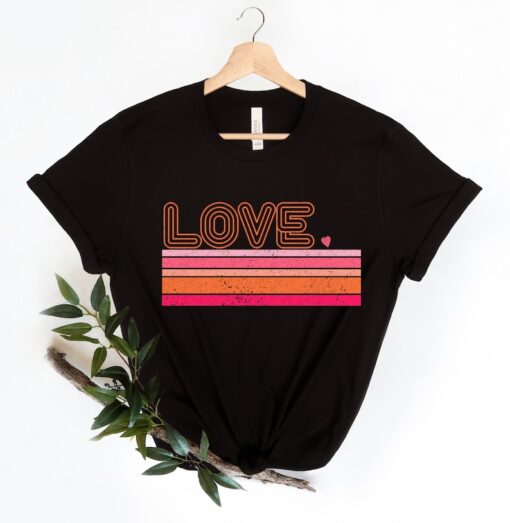 Retro Love Valentines Day Shirt,Valentines Day Shirts For Woman,Heart Shirt,Cute Valentine Shirt,Valentines Day Gift,Valentines Gift