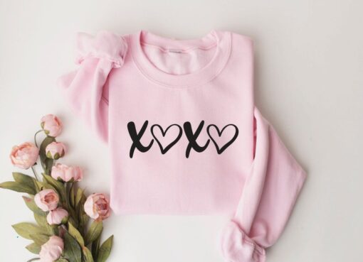 XOXO Sweatshirt, Valentines Day Shirt, Valentines Sweater, Crewneck Sweatshirt, Sweatshirt For Valentine, Gift For Woman