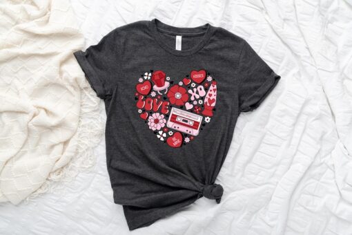 Heart Sweatshirt, Valentines Day Shirt Women, Valentine Sweatshirt for Women Valentines Day Gifts for Women Valentine Shirt