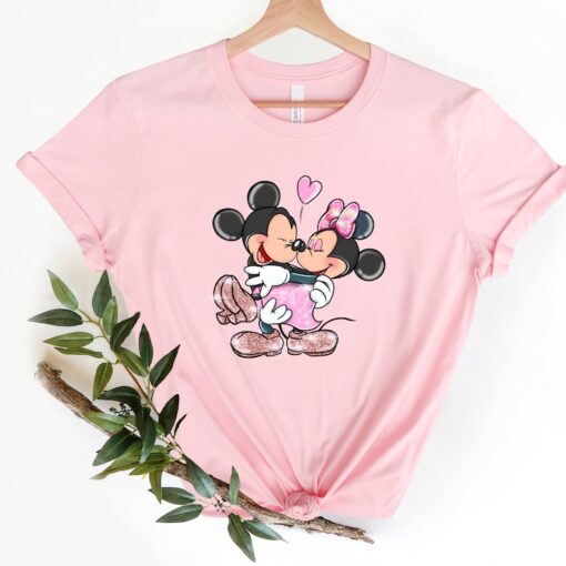 Vintage Mickey and Minnie Valentines day Sweatshirt,Valentines Disneyland outfit for Couples, Disneyworld Shirt for Valentines day