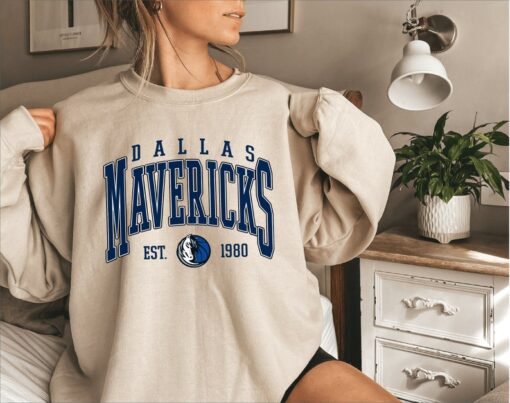 Vintage Dallas Mavericks Shirt, Dallas Basketball Hoodie, Unisex Basketball Shirt, Dallas Mavericks Sweatshirt