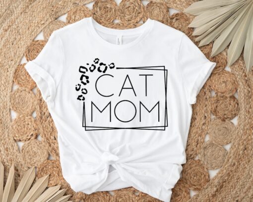 Cat Mom Shirt, Cat Mom T-Shirt, Mothers Day T-Shirt, New Cat Mom Gift, Gift For Mothers Day, Proud Kitty Mama Shirt, Kitty Mom Shirt