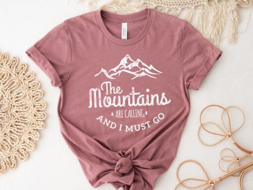 The mountains are calling and I must go shirt, Hiking Shirt, Mountain, Adventurous tshirt, Mountain t-Shirt mens tee