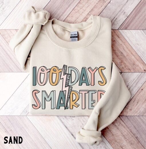 100 Days of School teacher Sweatshirt, 100 Days Teacher Hoodie, Retro Teacher Crewneck Sweater