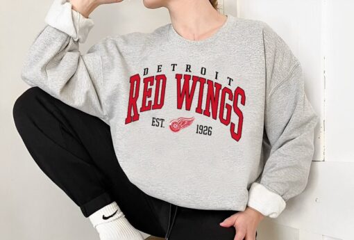 Vintage Detroit Red Wings Sweatshirt, Red Wings Tee, Hockey Sweatshirt, College Sweater, Hockey Fan Shirt