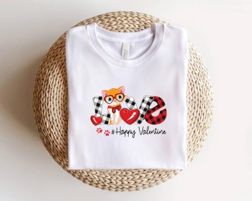 Love Cat Shirt, Happy Valentines Love Shirt, Love Cat T-Shirt, Cat Lover Shirt, Valentines Day Gift, Cat Mom Tee, Valentines Girlfriend Gift