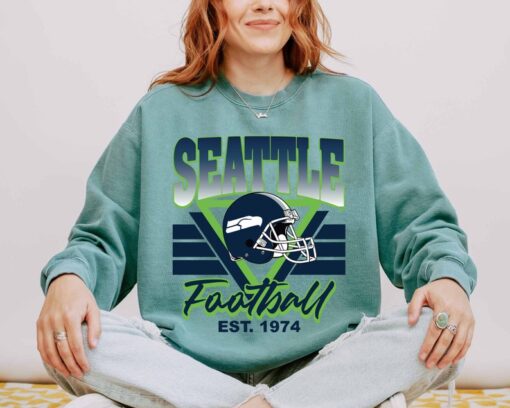 Retro Seattle Football Crewneck Sweatshirt,Seattle Crewneck Sweatshirt,Vintage Retro Style Football Shirt