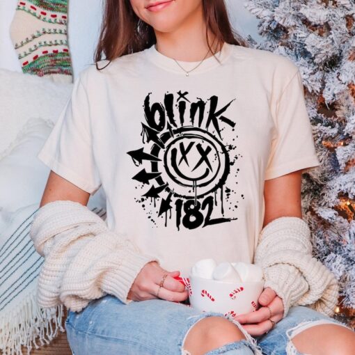 Comfort Color Smiley Face, Blink Shirt, Rock Band Shirt, Rock Girl,Girl At The Rock Show Tee, Rock Show Tee