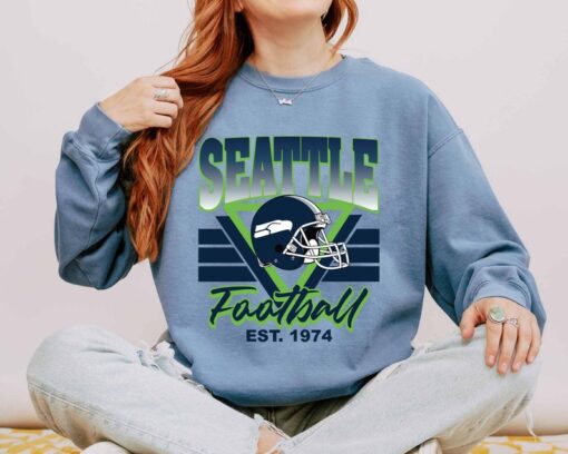 Retro Seattle Football Crewneck Sweatshirt,Seattle Crewneck Sweatshirt,Vintage Retro Style Football Shirt